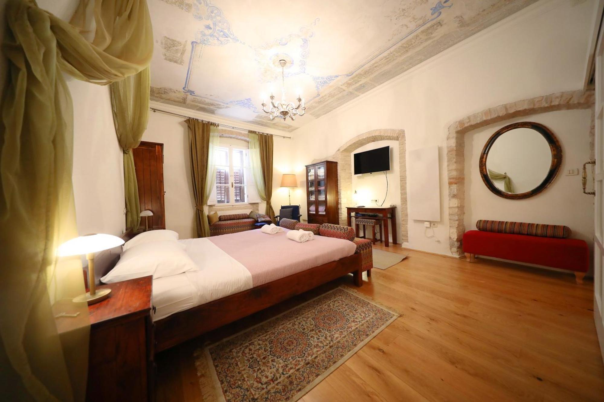 Petrizio Palace Задар Екстериор снимка
